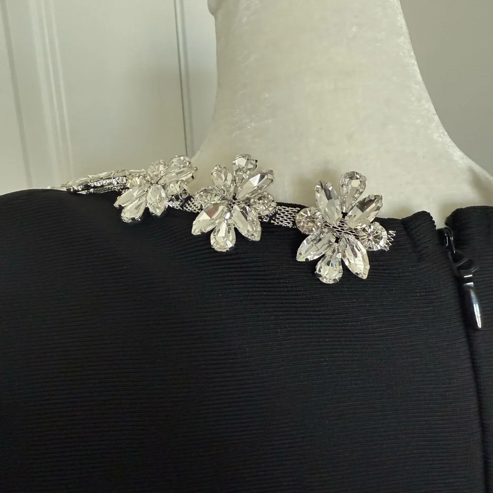 Viral embellished elegant square neck black dress - Picture 13 of 15